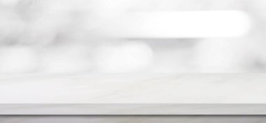Bulanıklık deposu arka plan, afiş, ürün ekran montaj üzerinde boş beyaz mermer masa
