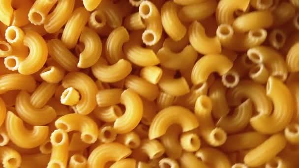 Ongekookte Chifferi Rigati Pasta Top View Low Key Vet Ongezond — Stockvideo