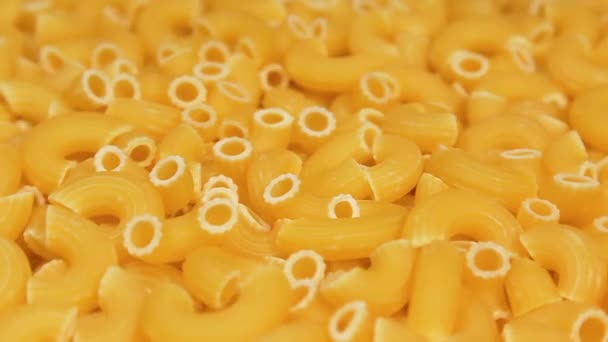 Άψητα Chifferi Rigati Pasta Περιστρεφόμενα Λιπαρά Και Ανθυγιεινά Τρόφιμα Κλασικό — Αρχείο Βίντεο