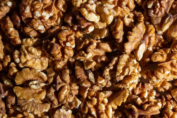 Dağıtılmış Ceviz Kabuğu. Walnut 'tan. Doğal Yüksek Kalorili Atıştırmalıklar