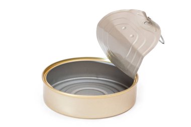 Açılmış Boş Teneke Kutu Beyaz Arkaplanda izole edildi. Temiz kullanılmış alüminyum kutu izolasyon. Çözünmeyen İnorganik Atık