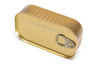 Beyaz arka planda izole edilmemiş dikdörtgen teneke kutu. Konserve yiyecekler. Güvenli ve uzun vadeli yiyecek depolama için alüminyum kutu. Çelik Mühürlü Yiyecek Depolama Konteynırı - Tecrit