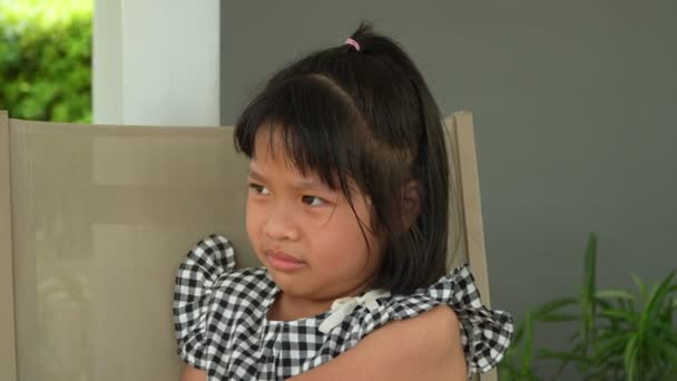 Portrait Asian Angry Sad Cry Little Girl Emotion Child Tantrum — Stock Video