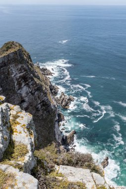 Cape Point 'teki Atlantik Okyanusu' nun manzarası, parlak yaz ışığında Cape Town, Batı Cape, Güney Afrika