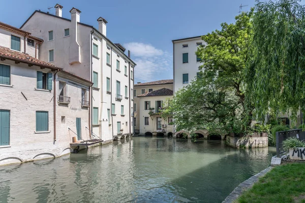 Cityscape Old Buildings Cagnan Canal Shot Bright Light Treviso Veneto — Stock Photo, Image