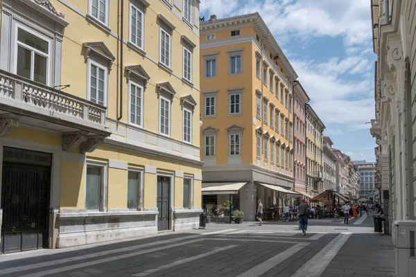 Trieste Italy Травня 2023 Міський Пейзаж Повсякденним Життям Пішохідній Вулиці — стокове фото
