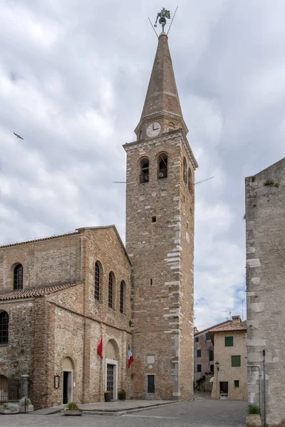 Vista Iglesia Santa Eufemia Filmada Con Luz Brillante Grado Friuli — Foto de Stock