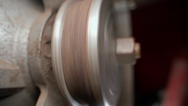 Sharpened Abrasive Wheel Grinding Machine Close Stopping Grinding Wheel Machine — Vídeo de Stock