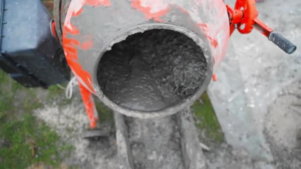 混凝土搅拌机混合混凝土砂浆 顶部视图 优质Fullhd影片 — 图库视频影像