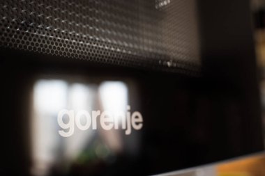 Kyiv, Ukrayna - 19 Şubat 2025: Kapıda Gorenje logosu
