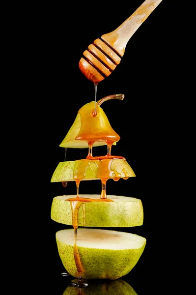 Αχλάδι Μέλι Στο Μαύρο Πεντανόστιμο Επιδόρπιο Φρούτων Μέλι Ρέει Στο — Φωτογραφία Αρχείου