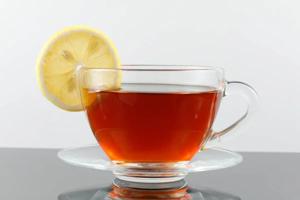 Tee Mit Zitrone Einer Tasse Tee Tasse Mit Zitrone Isoliert — Stockfoto