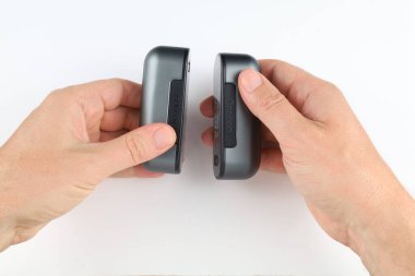 LVIV, UKRAINE - Haziran 05, 2023: Ocoopa el ısıtıcıları.