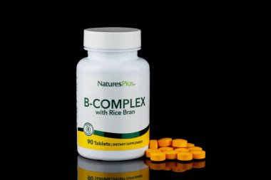 LVIV, UKRAINE - 29 Haziran 2023: NaturesPlus, B-Kompleks