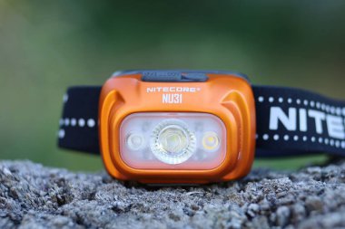 LVIV, UKRAINE - 29 Mayıs 2023: Nitecore NU31 far
