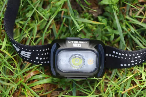 LVIV, UKRAINE - 29 Mayıs 2023: Nitecore NU33 far