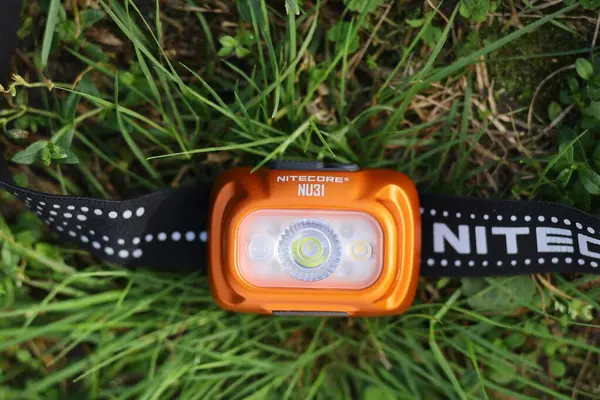 LVIV, UKRAINE - 29 Mayıs 2023: Nitecore NU31 far