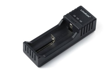 LVIV, UKRAINE - 01 Kasım 2023: Liitokala şarj edici