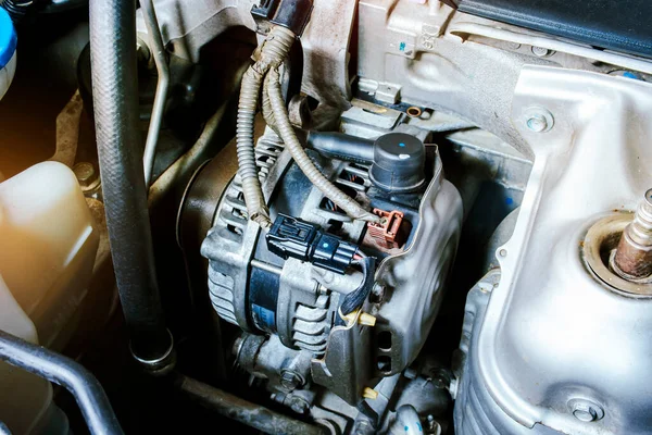 Alternador Generador Automóviles Compartimento Del Motor Del Automóvil — Foto de Stock