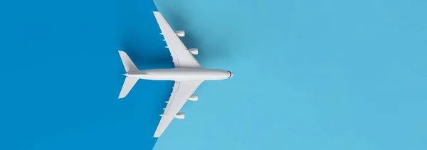 Conceito Viagem Com Avião Fundo Azul Com Espaço Cópia Renderização — Fotografia de Stock