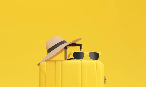 Großaufnahme Eines Koffers Mit Sonnenbrille Und Hut Auf Gelbem Hintergrund — Stockfoto