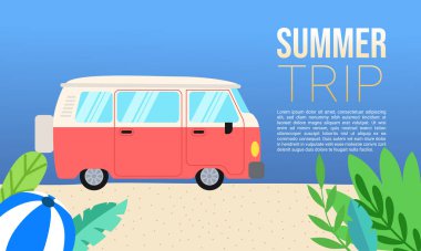 Plaj topu ve tropikal yapraklarla kumlu bir plajda park etmiş kırmızı ve beyaz bir minibüs, kaygısız bir yaz tatilini anımsatıyor.