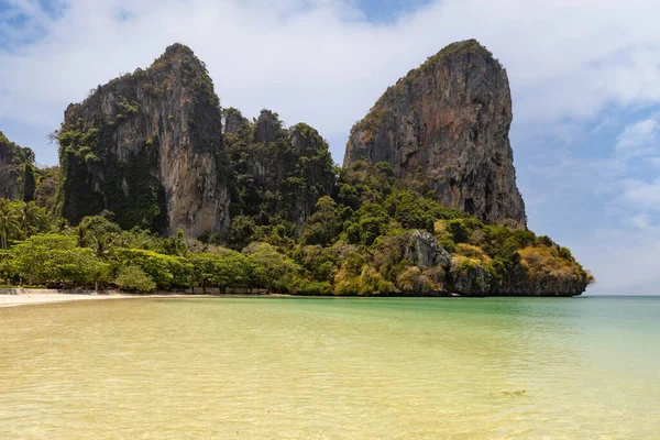 泰国南部克拉比省旅游胜地 铁路海滩美丽的海滩 免版税图库图片