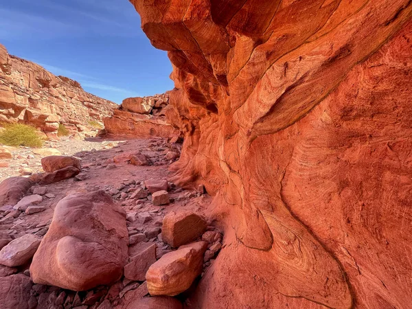 Gekleurde Canyon Met Rode Rotsen Egypte Woestijn Het Schiereiland Sinaï — Stockfoto