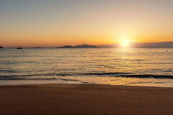 Günbatımında Tropik Plajlarla Yaz Arkaplanı Tatil Seyahat Kavramı — Stok fotoğraf