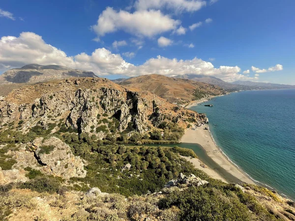 Preveli Playa Palmeras Paisaje Fluvial Con Montañas Isla Creta — Foto de Stock