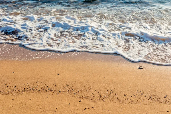 Meereswogen Mit Schaum Sandstrand — Stockfoto