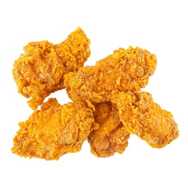 Beyaz arka planda izole edilmiş kızarmış tavuk kanadı