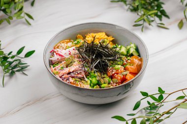 Sebzeli somon kasesi porsiyonu.