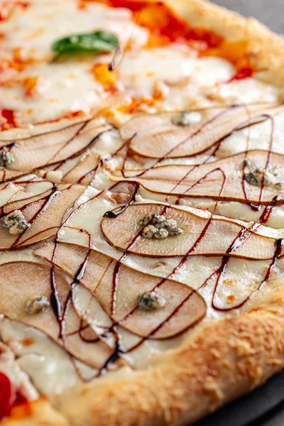 Grande Variedade Pizza Quatro Estações Com Variedade Coberturas — Fotografia de Stock