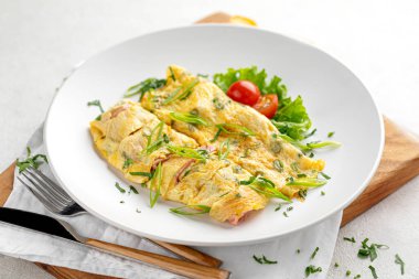 Jambonlu gurme omleti porsiyonu.