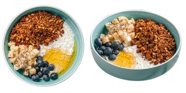 Kahvaltıda yaban mersini ve muzlu müsli kasesi.