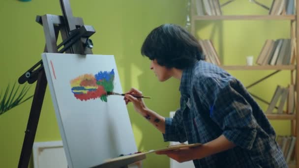 Woman Wrists Painting Soft Strokes Paint Her Paintbrush Her Canvas — Vídeo de Stock