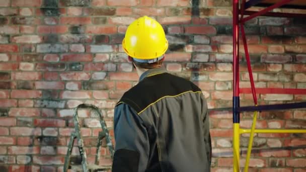 Modern Building Construction Builder Man Safety Equipment Analysing Check End — Vídeo de stock