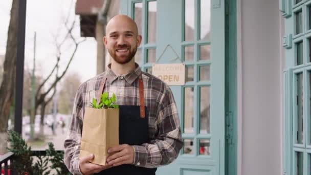 Cute Floral Shop Owner Florist Man Smiling Large Front Camera — Stok video