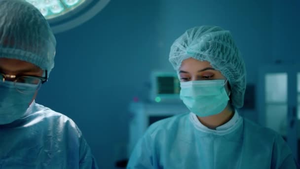 Man Woman Wearing Surgical Hair Nets Face Masks Gloves Surgical — Stock video