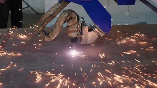 Máquinas Industriais Pesadas Especiais Fazem Furos Metal Automaticamente Configurado Pelo — Vídeo de Stock