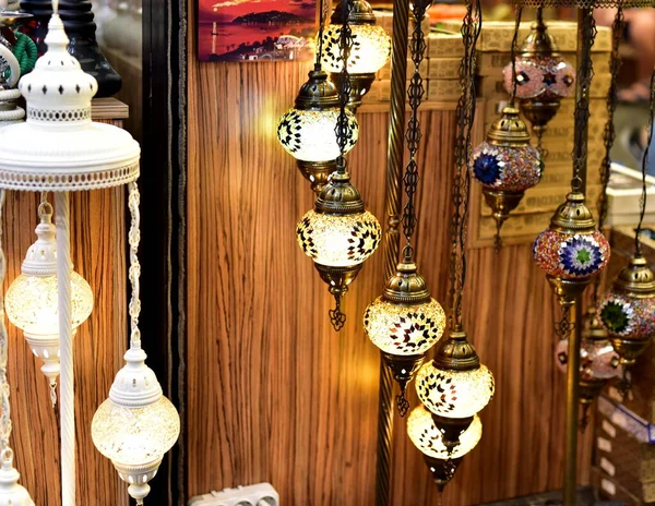Decoratieve Kroonluchter Markt — Stockfoto