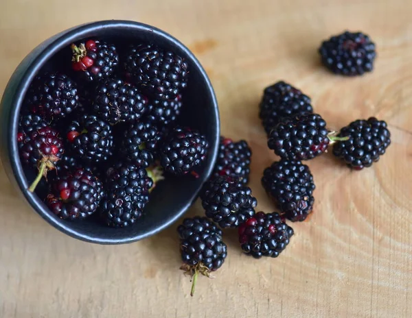 Fresh Ripe Blackberries Bowl — Stock Photo, Image