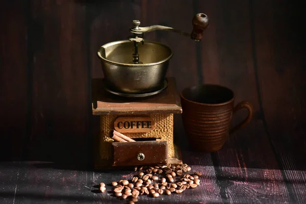 Винтажная Кофемолка Чашка — стоковое фото