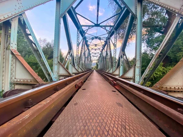 Ponte Muito Antiga Sobre Rio Morava Sul Sérvia — Fotografia de Stock