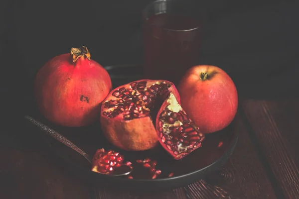 Fresh Pomegranate Black Background — Stock Photo, Image