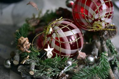 Güzel Noel süslemeleri, Noel ağacı