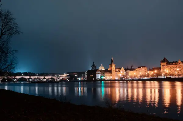 Prag Över Lesser Bridge Tower Charles Bridge Karluv Most Natten — Stockfoto