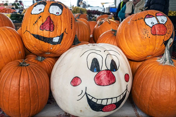 Specific Arrangement Halloween Pumpkins Market — Stock Photo, Image