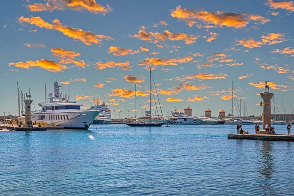 Rodi Grecia Giugno 2022 Vista Pomeridiana Con Porto Mandraki Marina — Foto Stock